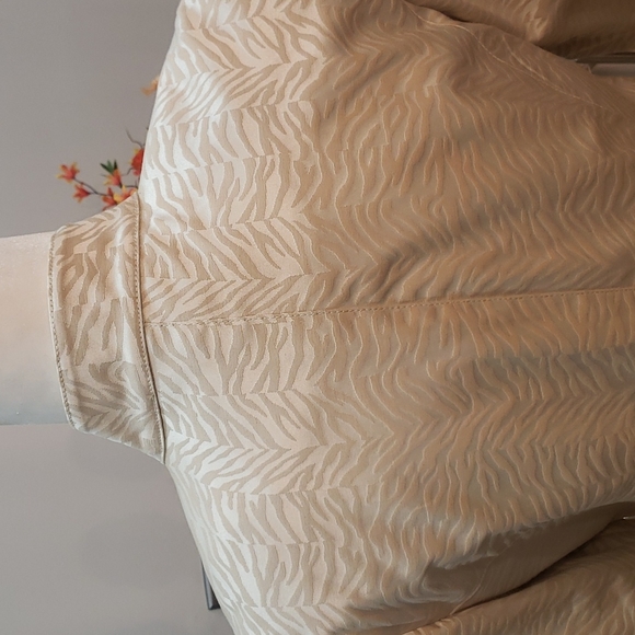 600 West Jacket - Picture 9 of 11